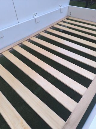 Cuna convertible en cama infantil