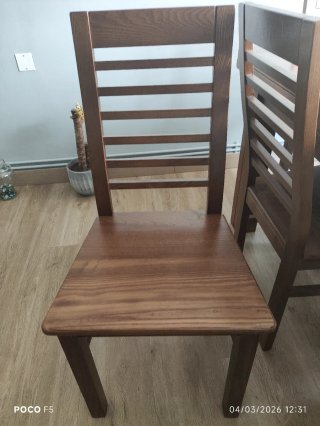 Mesa de comedor con 6 sillas