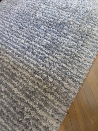 Alfombra gris