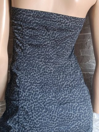 Vestido palabra de honor leopardo gris