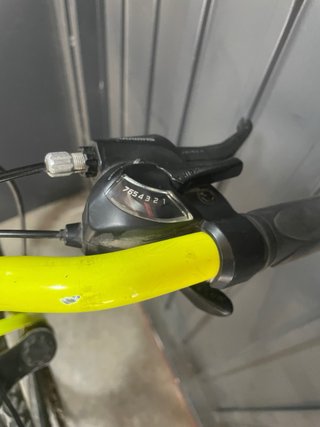 Bicicleta Monty Negra y Amarilla