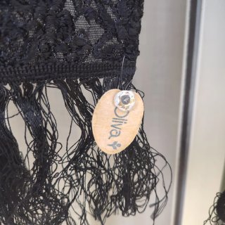 Fular encaje negro tipo chantilly