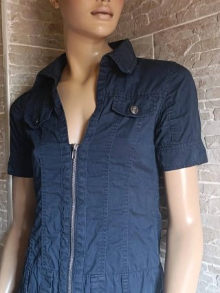 Vestido azul con cremallera y bolsillos