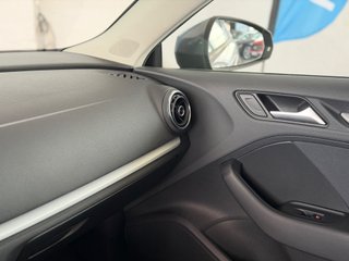 Audi A3 1.2 TFSI 105cv Attraction