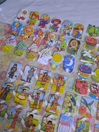 Cromos troquelados años 80-90