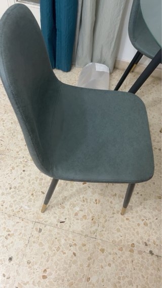 TV 50 250€ 65 400€ y Juego Comedor 100