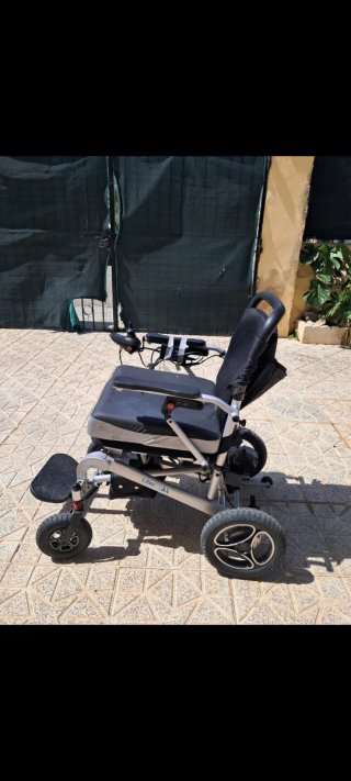 Silla de ruedas eléctrica