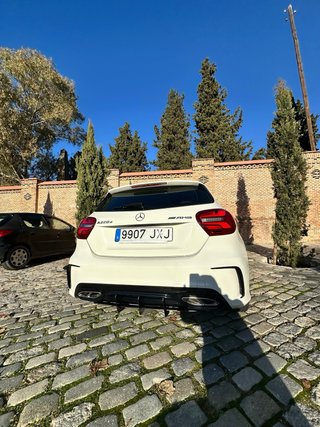 Mercedes-Benz Clase A 200D AMG