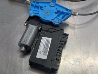 ELEVALUNAS TRASERO DERECHO VOLKSWAGEN TOUAREG (7L