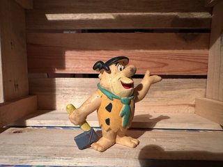 Figura de acción goku snoope  disney
