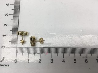 pendientes oro 18k con piedra con circonita