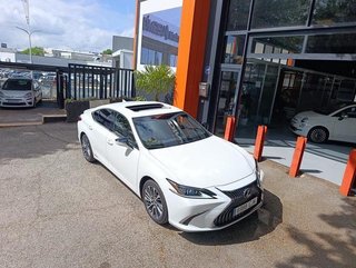 Lexus ES 300h Business 160 kW (218 CV)