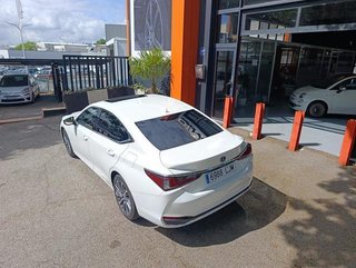Lexus ES 300h Business 160 kW (218 CV)