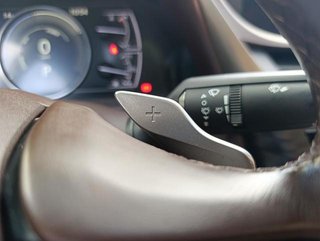 Lexus ES 300h Business 160 kW (218 CV)