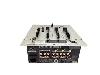 mesa mezclas behringer dx626
