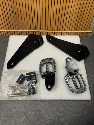 Estriberas Reposapiés Honda  XADV 750