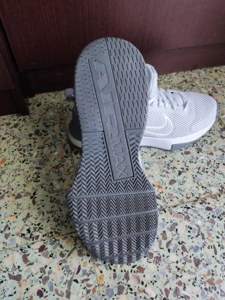 Nike Air Max Alpha 6 Gris/Blanco 43 EU