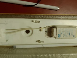 2 Lámparas fluorescentes