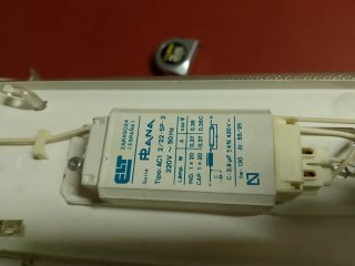 2 Lámparas fluorescentes