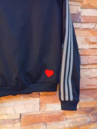 S Chaqueta Adidas Vintage estampado de corazones