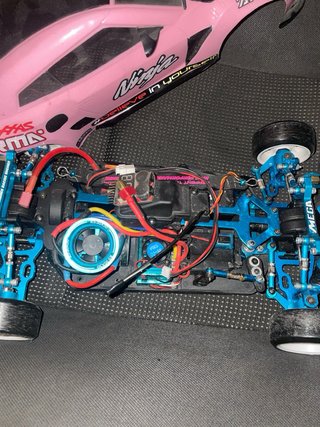 Coche RC drift brushless mejorado + emisora Kyosho
