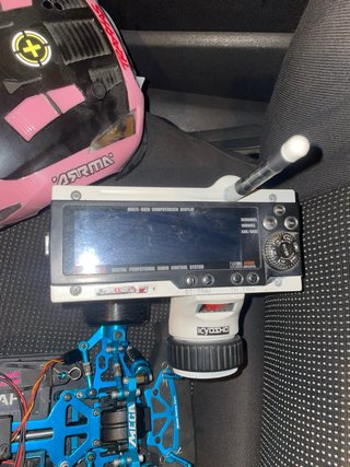 Coche RC drift brushless mejorado + emisora Kyosho