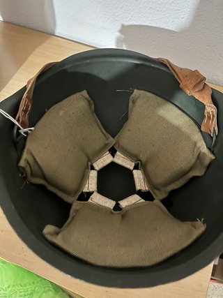 Casco Militar Húngaro M50 Estrella Roja