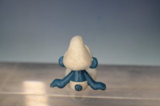 Figura PVC. Pitufo sentado. Los Pitufos .