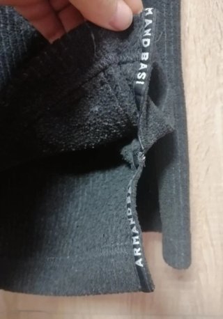 Sudadera Armand Basi negra con capucha