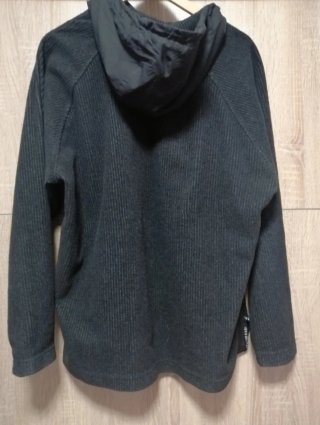 Sudadera Armand Basi negra con capucha