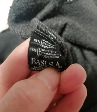 Sudadera Armand Basi negra con capucha