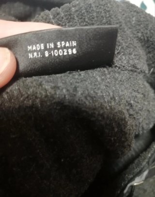 Sudadera Armand Basi negra con capucha