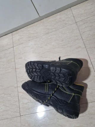 Botas de trabajo FORLI negras y amarillas