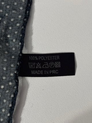 Fular Victorio & LucchiAzul Marino Lunares Blancos