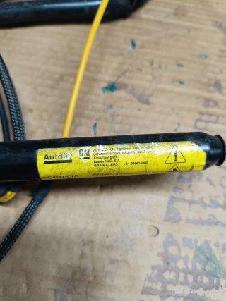 Encaixe e tensor cinto pendura opel corsa C