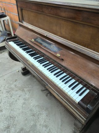 Piano Vertical Madera