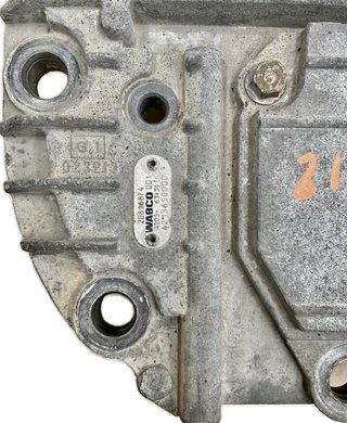 Unidad de control caja de cambios 20816874 volvo .