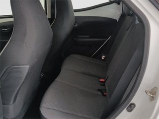 TOYOTA Aygo 5 Puertas x-play 70 Manual 5v