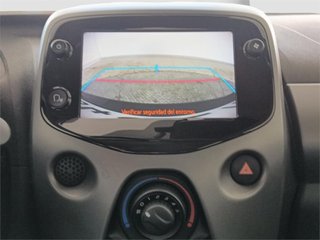 TOYOTA Aygo 5 Puertas x-play 70 Manual 5v