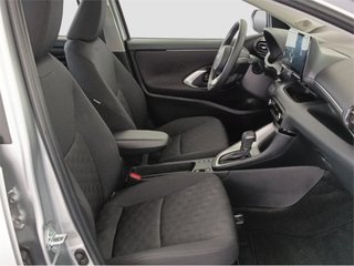 TOYOTA Yaris ACTIVE PLUS