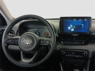 TOYOTA Yaris ACTIVE PLUS