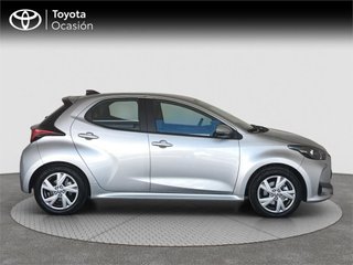 TOYOTA Yaris ACTIVE PLUS