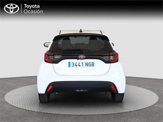 TOYOTA Yaris ACTIVE PLUS