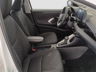 TOYOTA Yaris ACTIVE PLUS