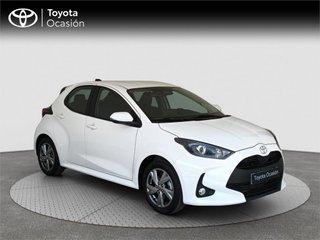 TOYOTA Yaris ACTIVE PLUS