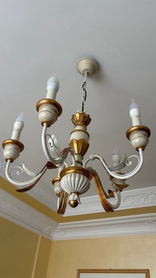 Lampadario 5 luci oro e bianco