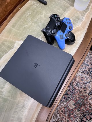 PS4 Slim 500GB Negra