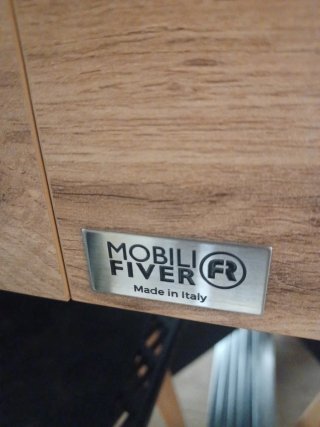 Mesa de comedor Mobili Fiber y sillas a conjunto