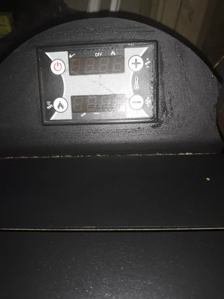 Hidroestufa de pellet Generosa Negra