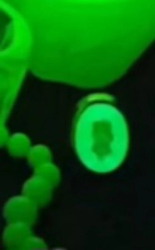 Anillo Modernista S’Paliu Vidrio Uranio